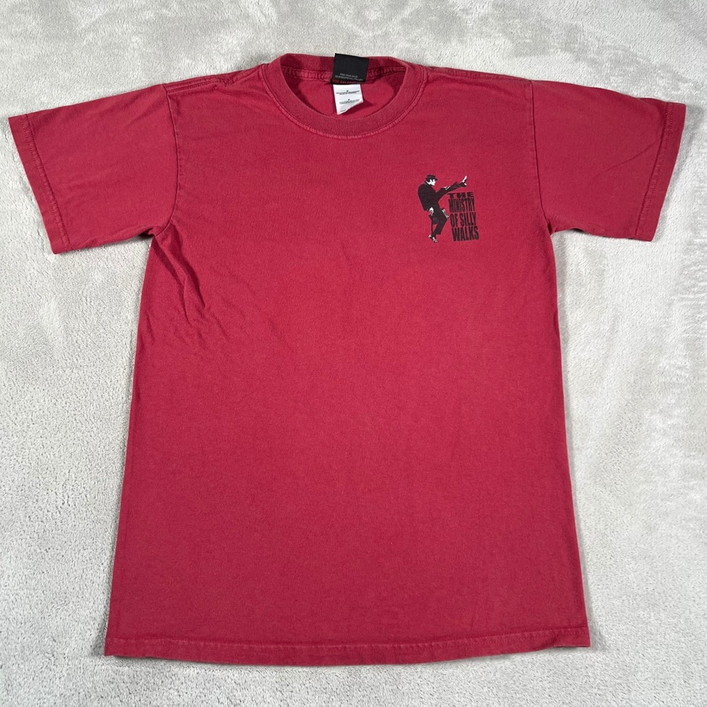 Vintage 2001 Monty Python Ministry of Silly Walks Balzout Red T-Shirt Mens Small